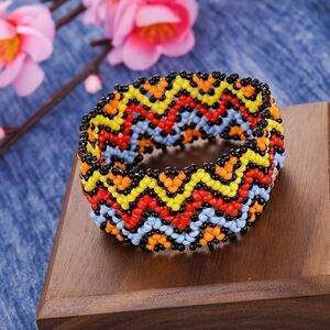 90s beaded bracelet